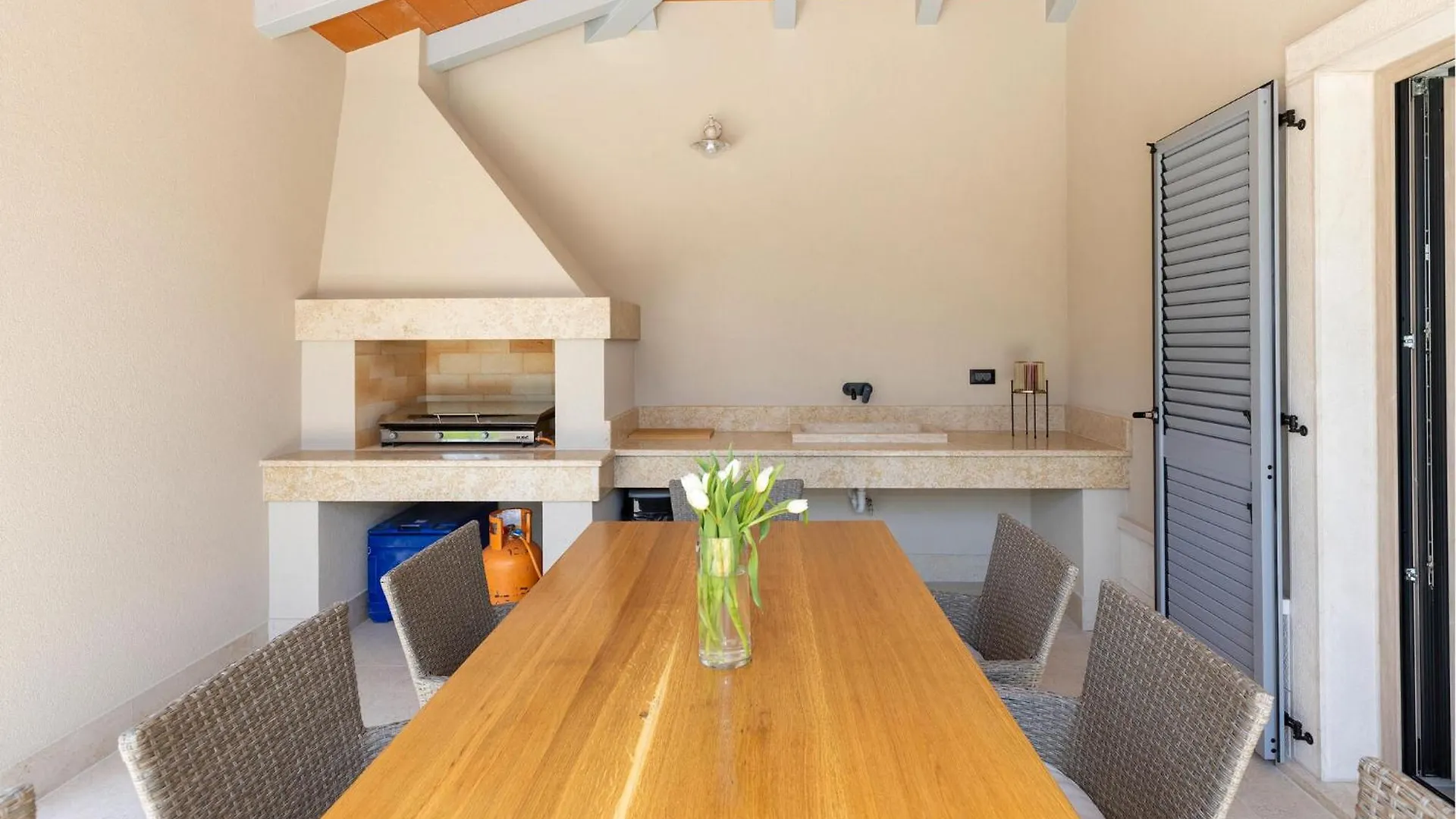 Ferienhaus Beautiful Home In Nedescina With Wifi